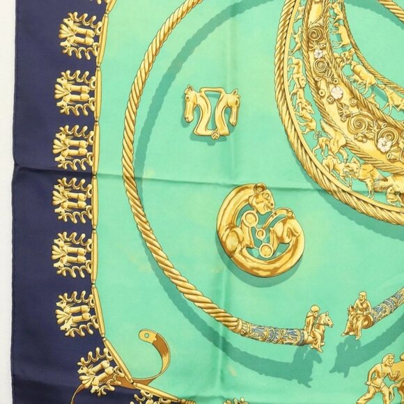 HERMES Carre 90 Scarf ""LES CAVALIERS D'OR"" Silk Green Auth BA5572 - Picture 3 of 11